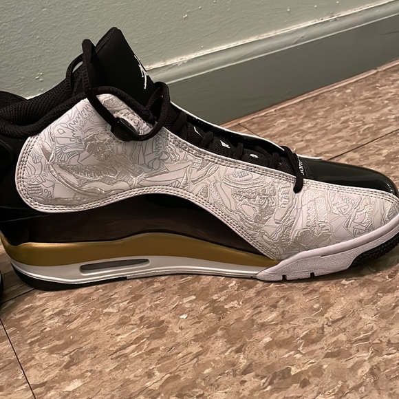 Jordan Dub Zero white, black & gold. - Picture 4 of 7